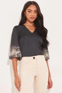 Lipsy V Neck 3/4 Balloon Sleeve Print Top