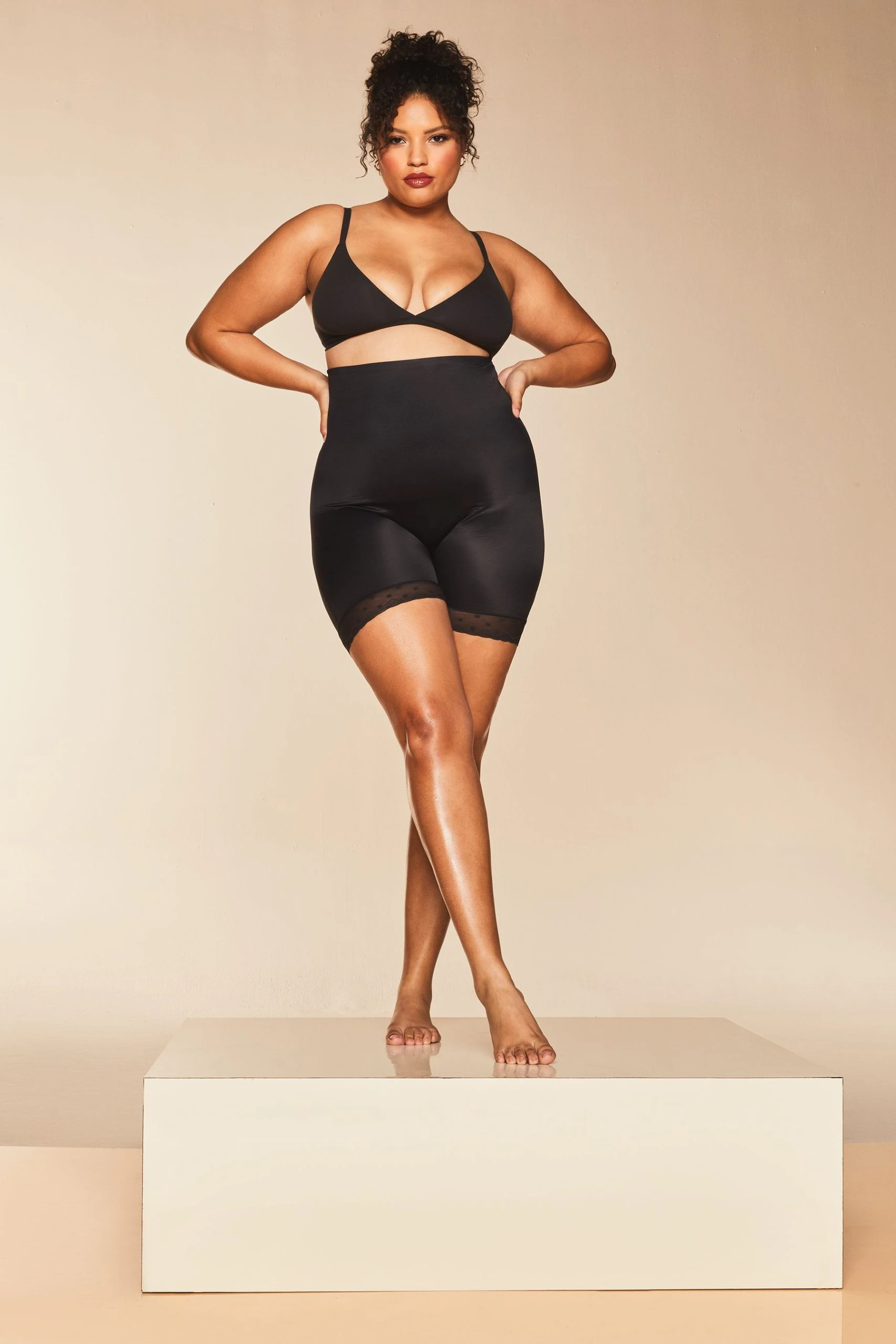 Lipsy Sculpt Medium Control Mid Thigh Shapewear Short - Image 3